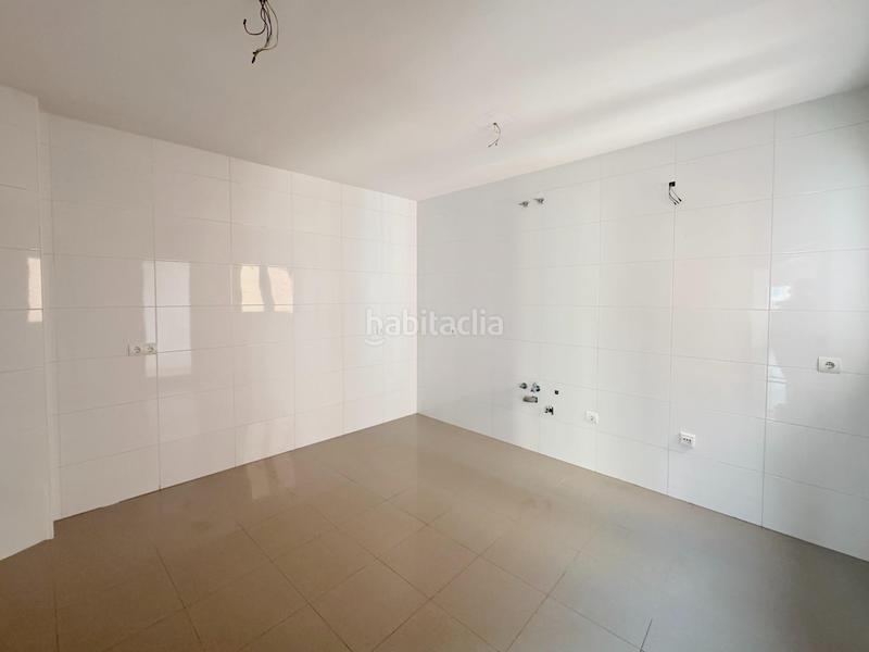 Foto f011701b-6fe9-417c-95f1-4fafd517105d. Piso  en venta en antonio cano en San Luis Almería