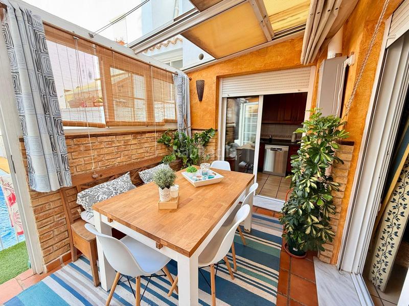 Foto 97960edc-d114-4edd-be56-ea339c4d836a. Reihenhaus mit parking pool in Aguadulce Sur Roquetas de Mar