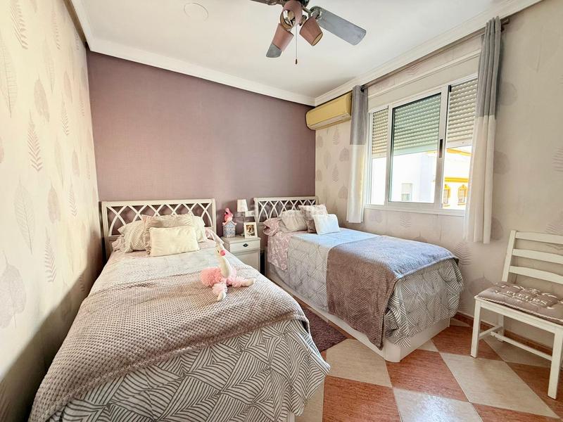 Foto eac18811-8530-4921-9743-0f6c5d0fd3d1. Reihenhaus mit parking pool in Aguadulce Sur Roquetas de Mar