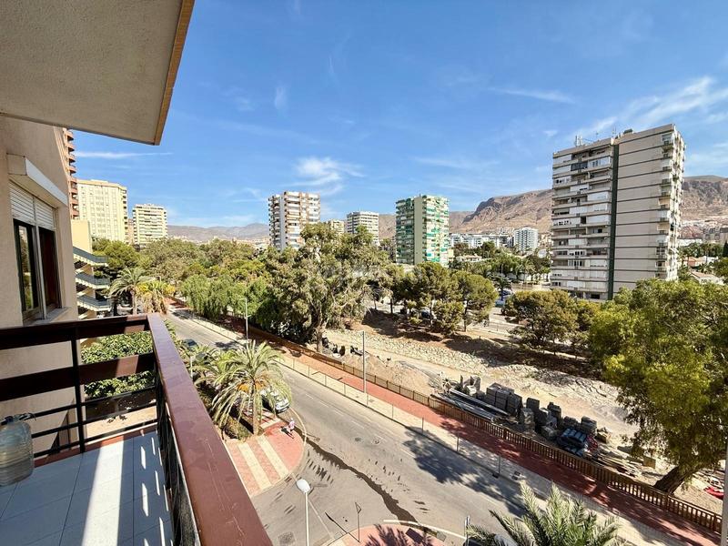 Foto d73b73a5-14dc-411a-ad4d-728dde3b669a. Piso  en Aguadulce Sur con preciosas vistas en Roquetas de Mar
