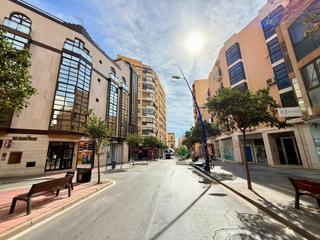 Pis  Avenida pablo iglesias. Piso cntrico de tres dormitorios