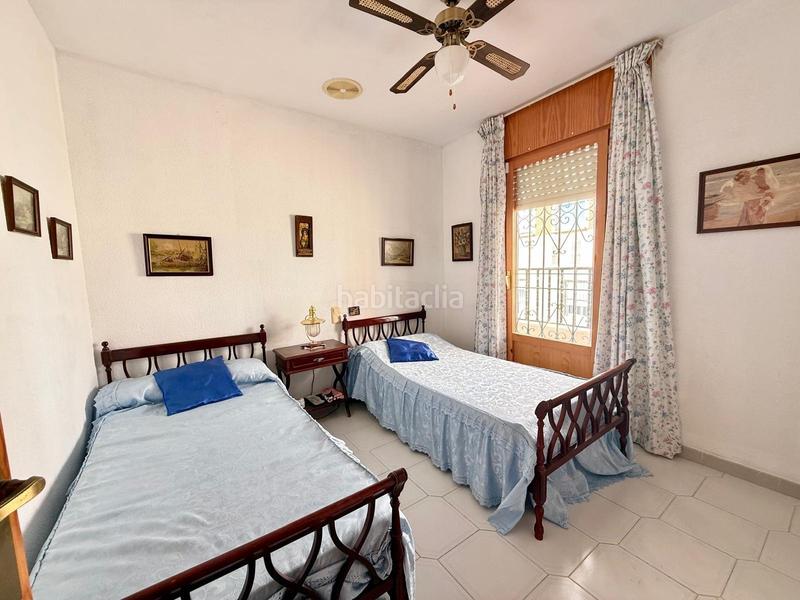 Foto 22c93409-6878-4e0a-a637-826eaec8dd84. Maison jumelée avec parking dans El Puerto Roquetas de Mar