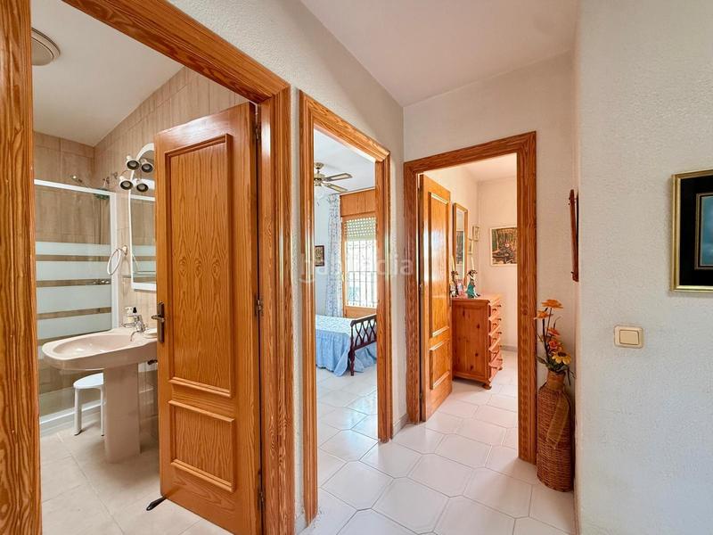 Foto 95abbd87-1701-4e42-94a7-96c14a477223. Maison jumelée avec parking dans El Puerto Roquetas de Mar