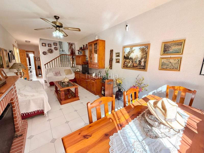 Foto d101b452-f99c-4318-bc56-dd0fac733cdf. Maison jumelée avec parking dans El Puerto Roquetas de Mar