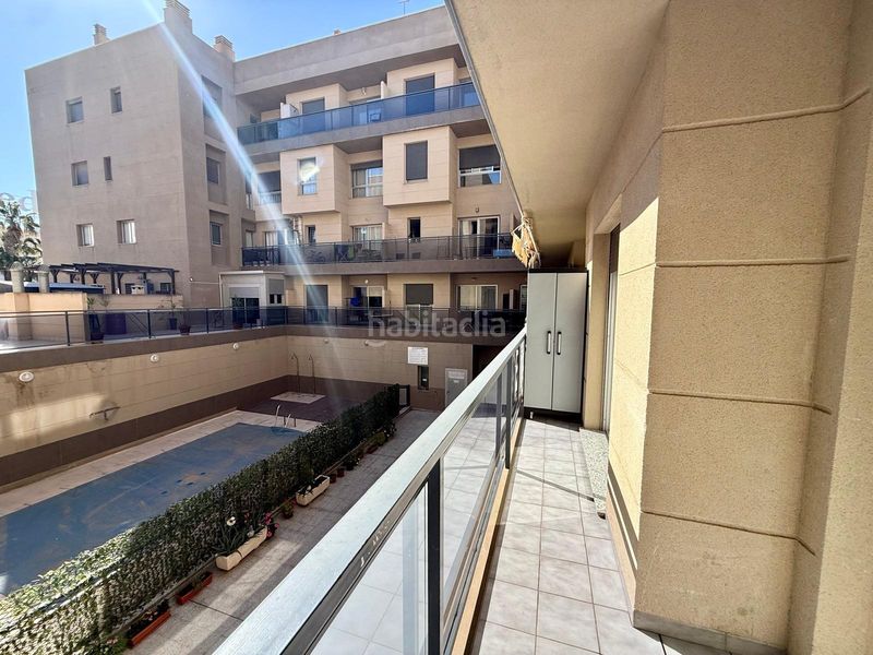 Foto d4b1951b-6c91-4459-aa5b-46e0c13d7c0e. Dúplex amb aparcament piscina a San Luis Almería