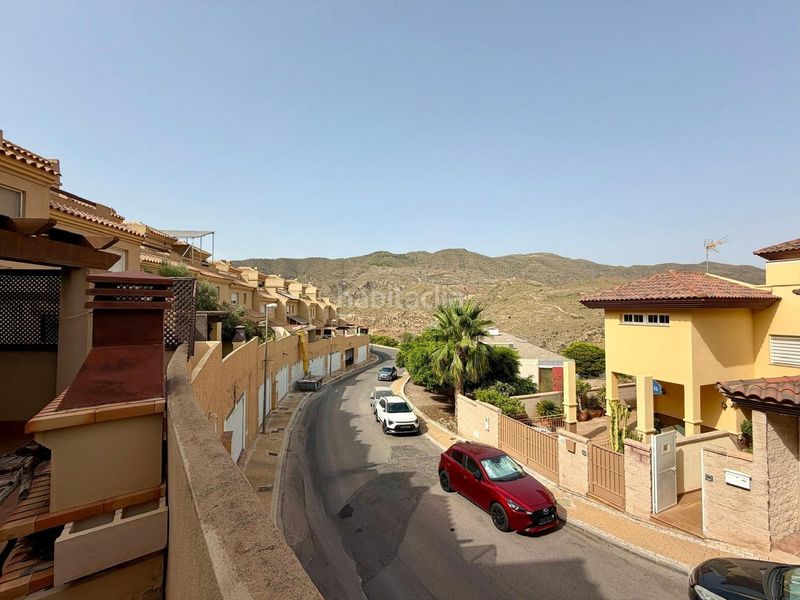 Foto f3559834-0872-4244-a33e-bee74b117ad0. Casa adossada amb aparcament piscina a La Envía Vícar