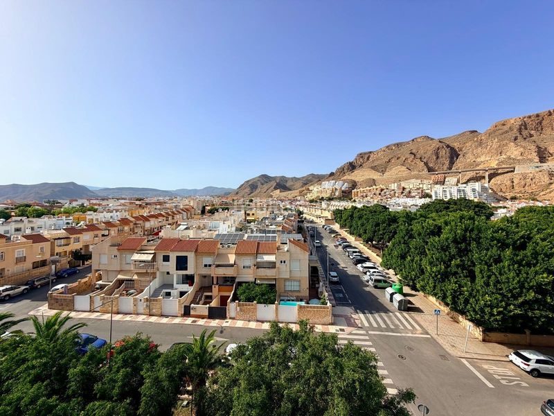 Foto b3d070c6-38a2-486f-8ed1-fa7b3f78e1e0. Àtic amb calefacció a Aguadulce Norte Roquetas de Mar
