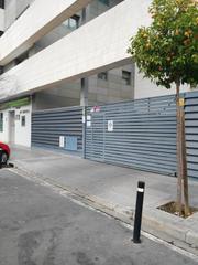 Aparcament cotxe a Arroyo del Moro - Noreña. Plaza de parking junto a la ciudad de la justicia  y centro de s