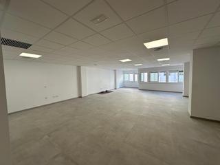 Alquiler Oficina en Centro. Magnífica oficina en alquiler, diafana, junto al corte inglés