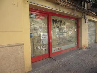Local Comercial a Calle alcalde cruz ceballos 6. Ciudad jardin