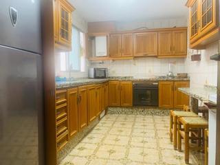 Lloguer Pis a Sta. Marina - San Andrés - San Pablo - San Lorenzo. Ideal para estudiantes vivienda situada en avenida barcelona