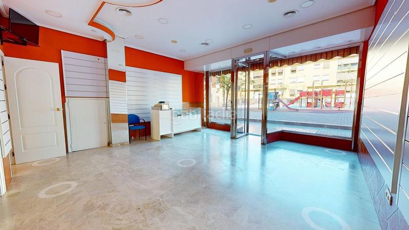 Foto c40eda69-d1c2-49a4-9e15-f5a0998899e1. Locale commerciale in Huerta de la Reina - Trassierra Córdoba