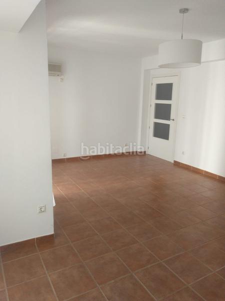 Foto 8b65d395-10b7-4856-a5d5-05a9b3098059. Piso  exterior junto a cruz conde en Centro Córdoba