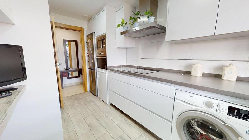 Foto 06df431d-337e-4cdc-94a8-8727977ba472. Pis amb calefacció aparcament piscina a Poniente-Norte - Miralbaida - Parque Azahara Córdoba