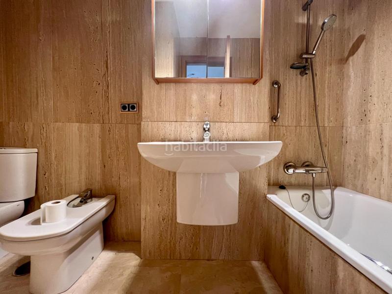 Foto f0cf6ba0-87cd-48ed-8282-7ba2e1f2fae9. Appartamento con riscaldamento parcheggio piscina in Córdoba