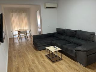Rent Flat in Sta. Marina - San Andrés - San Pablo - San Lorenzo. Piso recién reformado en av. barcelona, ideal para estudiantes