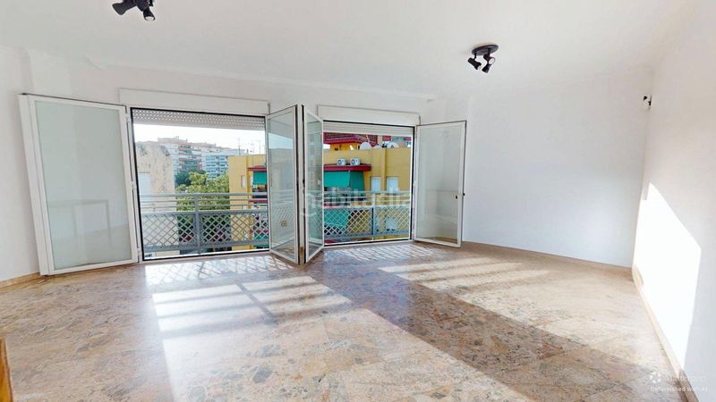 Foto e0f0ca83-ee5d-4287-afa3-544daff17155. Pis amb aparcament a Centro ciudad Fuengirola