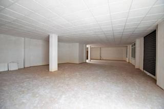Alquiler Local Comercial en Petrer. Amplio local en petrer