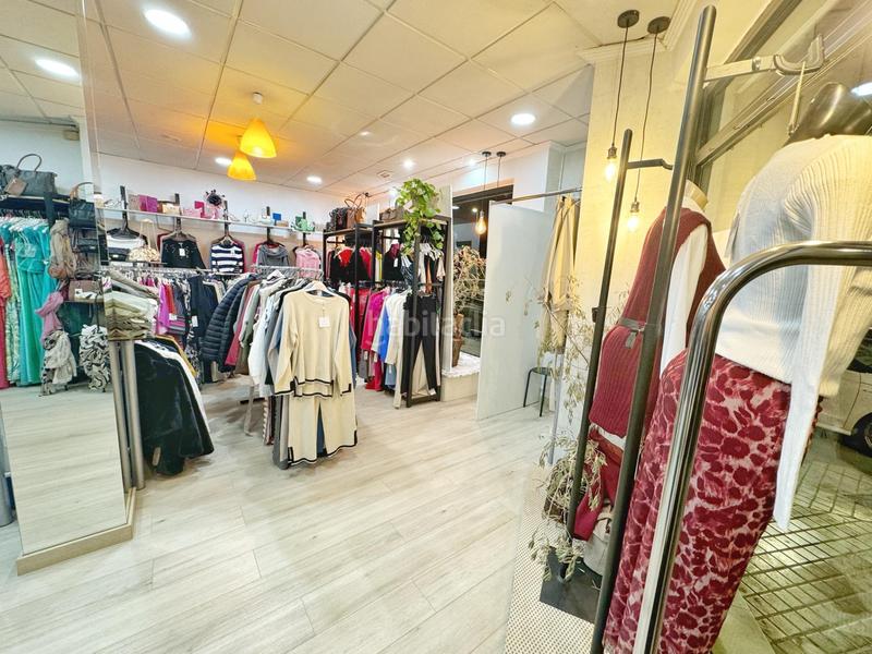 Foto 417e99a1-215e-44d8-8b02-f00bb90b2f9f. Traspàs local comercial a Petrer