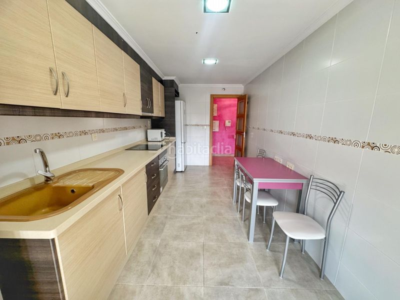 Foto 412ecb47-60c4-48a6-b0d1-22d5a52c0f60. Location appartement avec parking dans Las Trescientas-San Francisco-Ciudad Vergel Elda