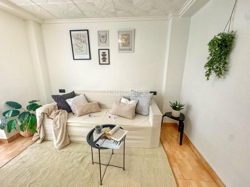 Foto 1d039cb0-b796-43ef-ac6a-22ac174bf520. Piso  1 para entrar a vivir, zona avda de madrid en Elda