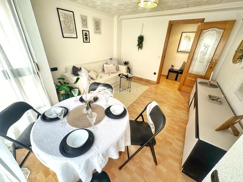 Foto 7f37d42b-af84-412f-9e72-cb75fce16262. Piso  1 para entrar a vivir, zona avda de madrid en Elda