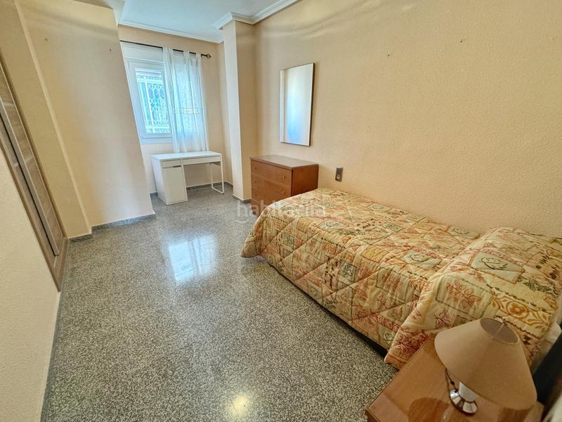 Foto 0c67fceb-7ffb-41c2-a6bc-972595ed6ea0. Miete etagenwohnung mit parking in Petrer