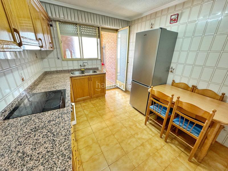 Foto f90530ca-09a2-4eeb-8a88-da2719d2954f. Rent flat with parking in Petrer