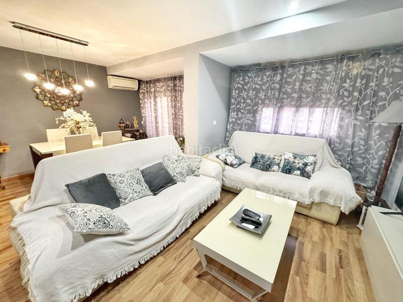 Foto b1268c97-8ea8-42a1-804f-7a5c6da51279. Etagenwohnung in Plaza de Toros-Avenida Chapí-Trinquete Elda