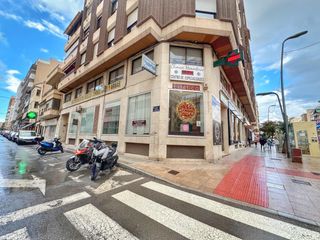 Location Local commercial à Plaza Castelar - Mercado Central. Local en venta y alquiler en elda, zona gran avenida
