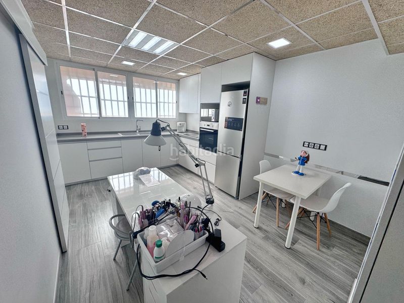 Foto 10c4695a-2e15-439a-81a7-c0dc562b2f22. Local comercial a Petrer