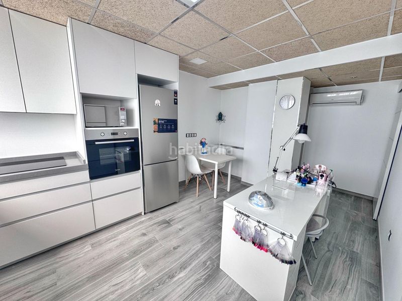 Foto 1ab6ed17-9c10-4a57-886f-129f0ed760bb. Local comercial a Petrer