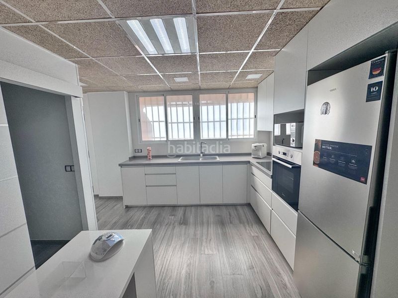 Foto 8c2b6fae-a686-4b40-b77b-387981e61741. Local comercial a Petrer