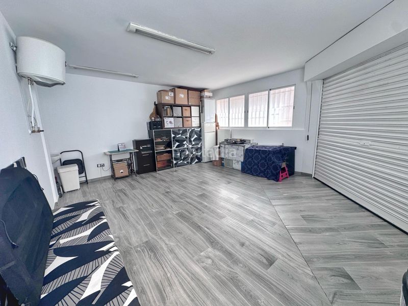 Foto b8731efd-1555-4bf5-9ffb-524a9238e7f0. Local comercial a Petrer