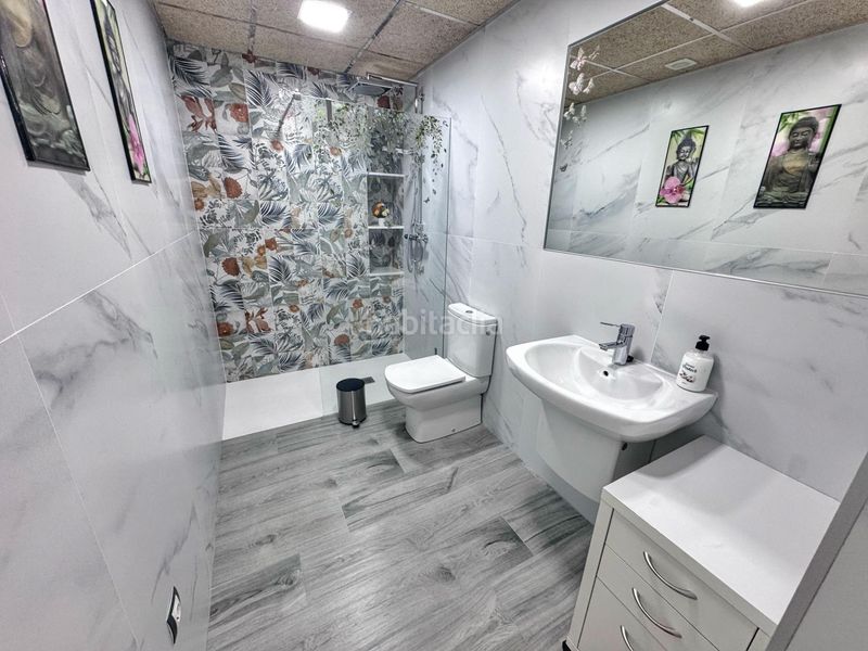 Foto be2404e2-c70d-4d7d-bda0-187aee2fa1f9. Local comercial a Petrer