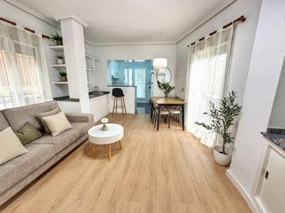 Miete Erdgeschoss in Fraternidad. Piso entresuelo en elda, zona av. acacias