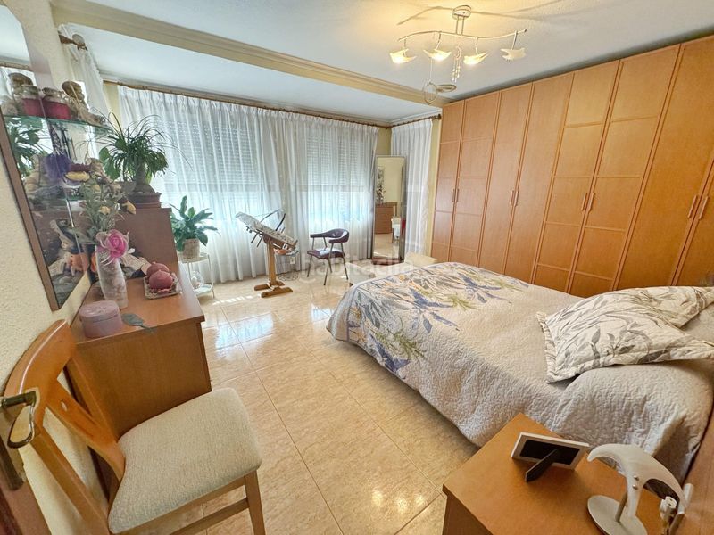 Foto 16f4e9da-ba97-4c1b-96ad-42705f5e6263. Duplex in Plaza Castelar - Mercado Central Elda