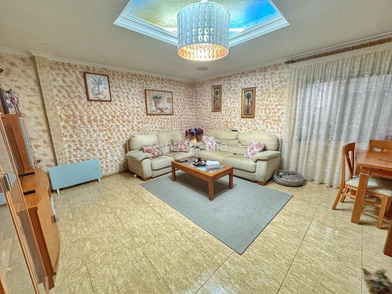 Foto 7fcb9adb-4e0e-44ea-8abf-8fa7d401f565. Duplex in Plaza Castelar - Mercado Central Elda