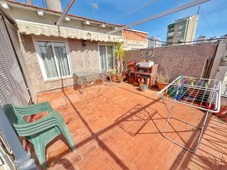 Duplex à Plaza Castelar - Mercado Central. Primer piso y último tipo duplex con terraza en elda, zona gran