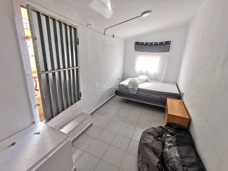 Foto abaa05fd-654f-4778-b4da-caabbf2294f0. Planta baixa a Petrer