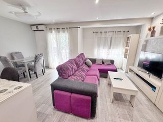 Appartement à Plaza de Toros-Avenida Chapí-Trinquete. Piso 2º real en elda, zona avda. de chapi