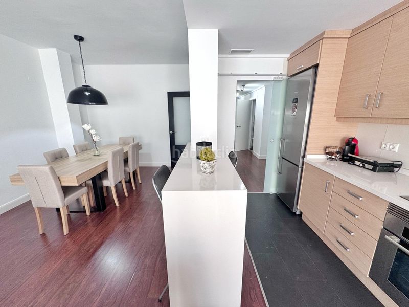 Foto 5020777a-4293-4fc6-a275-522785fd5c84. Location duplex avec parking dans Plaza Castelar - Mercado Central Elda