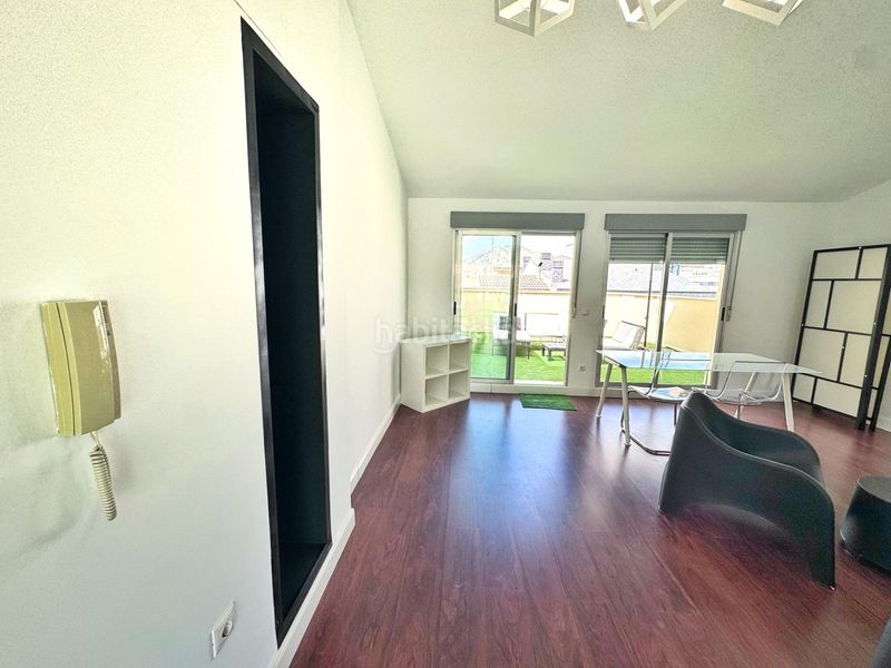 Foto da9d0718-c3d8-4103-b557-1a603e42efb6. Location duplex avec parking dans Plaza Castelar - Mercado Central Elda