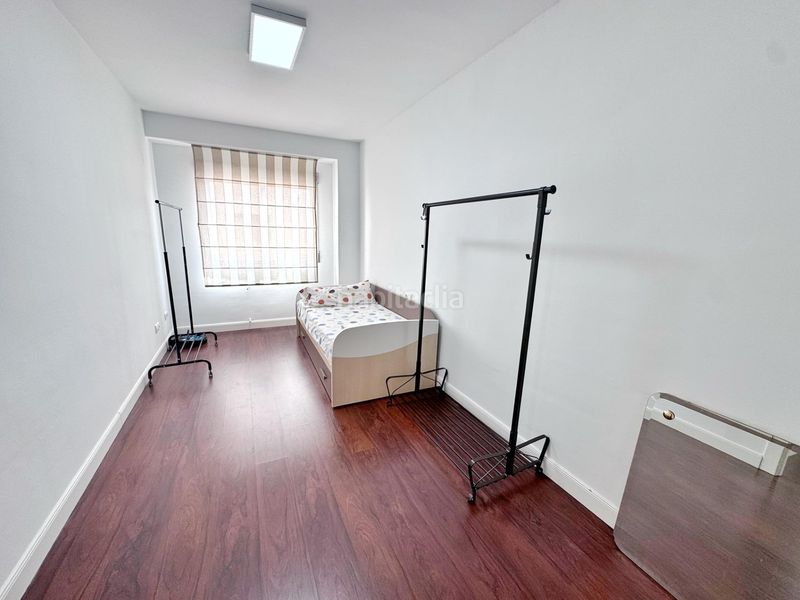 Foto 1210c5cf-0b14-4750-ae4b-1bbbda10a2dd. Rent duplex with parking in Plaza Castelar - Mercado Central Elda
