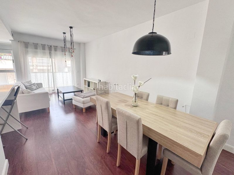 Foto c8ea3f1f-74f7-4945-bf58-ff6e3189b615. Rent duplex with parking in Plaza Castelar - Mercado Central Elda