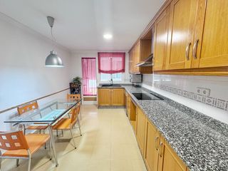 Lloguer Pis a Petrer. Espectacular piso en alquiler en petrer  zona colegio reyes cató