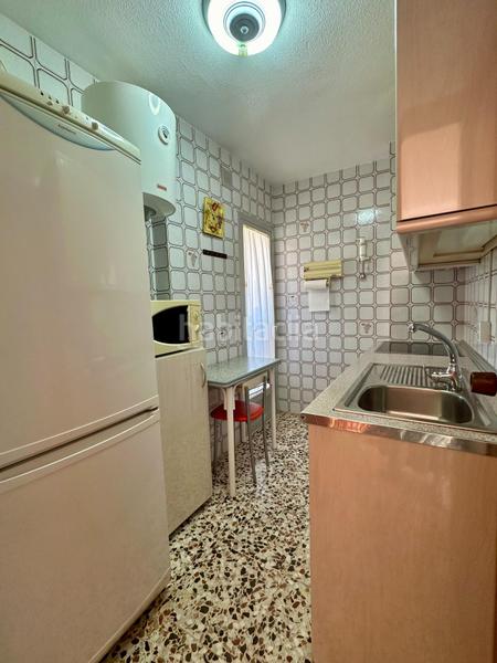 Foto 42bd8b92-7ced-46c6-9e1f-f6b2eda9b0f8. Apartamento maravilloso apartamento de 2 habitaciones junto a la playa con parking y piscina en Torrevieja