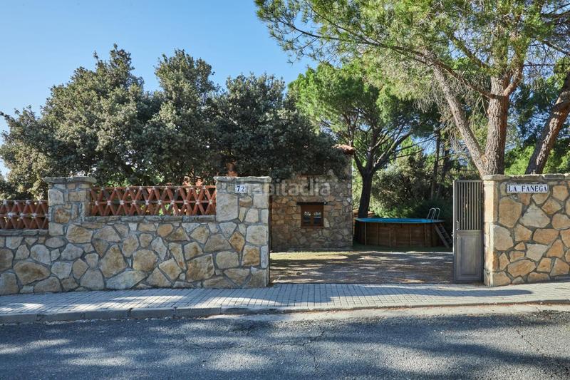 Foto d103a862-de7d-492a-8037-2c4d73827ba5. Chalet in calle pico de la peña negra 72 in Peñalba de Ávila