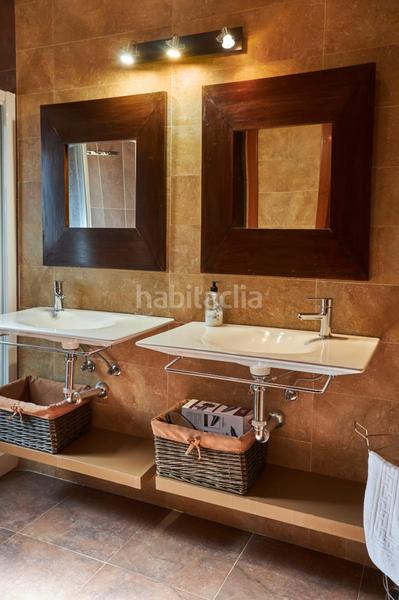 Foto 7b5b19ff-f72e-4338-a3b9-cdb8950eb6c8. Xalet a calle calle pico del almanzor a Peñalba de Ávila