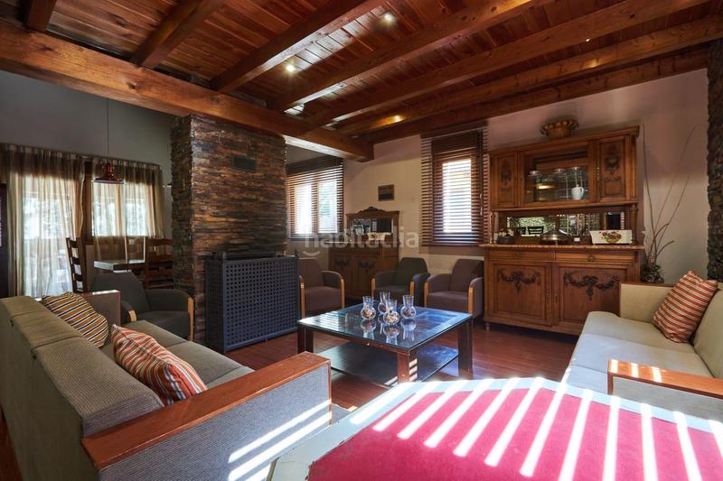 Foto a7b202b4-7076-4745-b501-7aed98dd2463. Xalet a calle calle pico del almanzor a Peñalba de Ávila